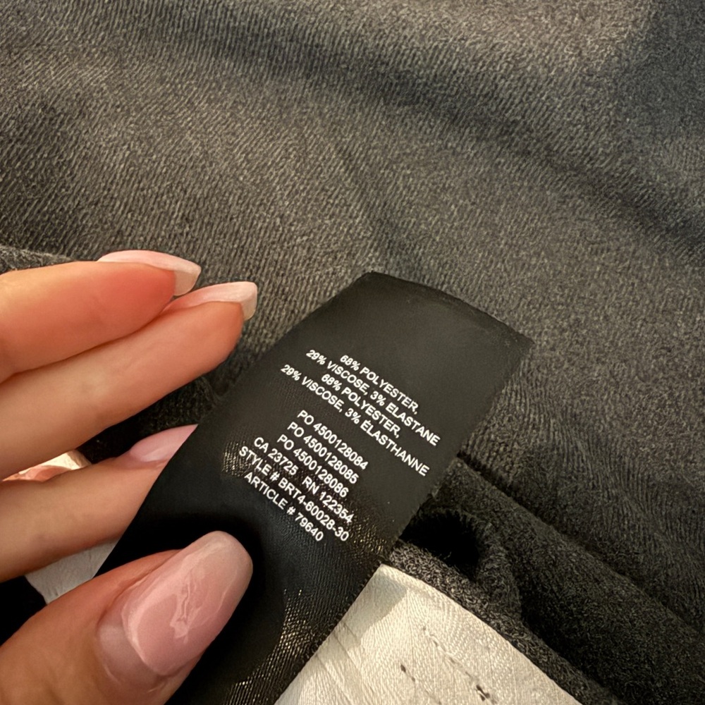 Aritzia Gray Women's Pants - Picture 3 of 6